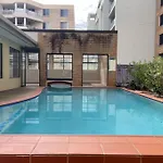 Cozy 2B2B Apt At Hurstville